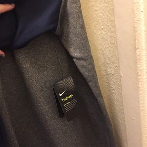 New and never worn XXL Nike Therma pullover